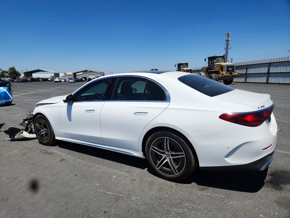 63429706 :رقم المزاد ، W1KLF4GB0SA156780 vin ، 2025 Mercedes-benz E مزاد بيع