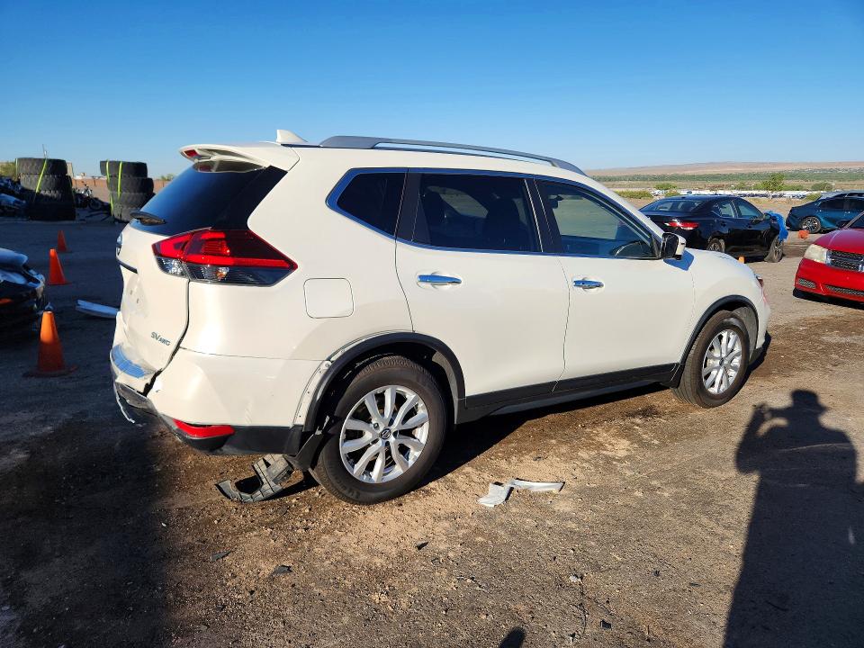 59177036 :رقم المزاد ، JN8AT2MV6JW353066 vin ، 2018 Nissan Rogue مزاد بيع