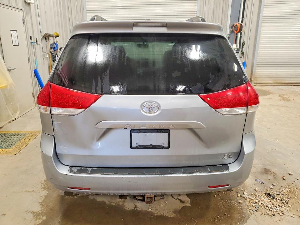 Продаж на аукціоні авто 2011 Toyota Sienna, vin: 5TDJK3DC1BS014512, номер лоту: 61003846