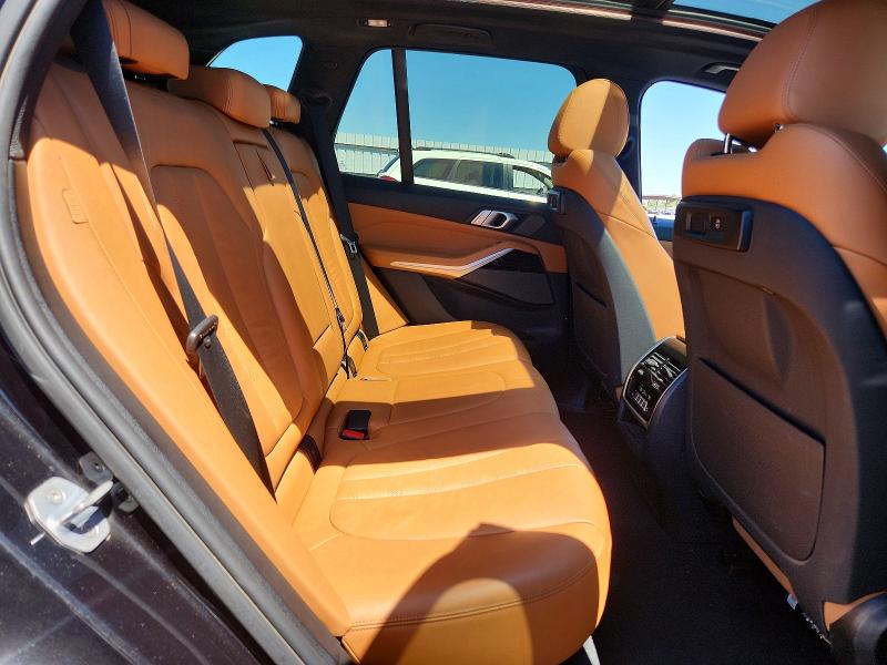 61423666 :رقم المزاد ، 5UXCR6C5XKLK88610 vin ، 2019 Bmw X5 مزاد بيع