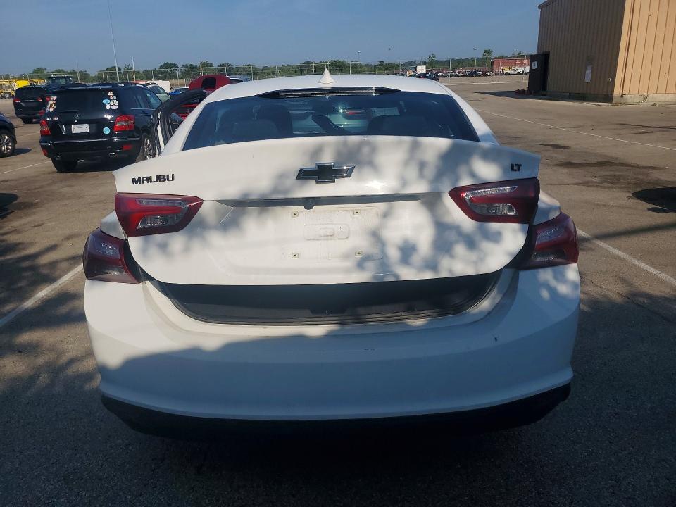 Продажа на аукционе авто 2022 Chevrolet Malibu, vin: 1G1ZD5STXNF185526, номер лота: 61132366