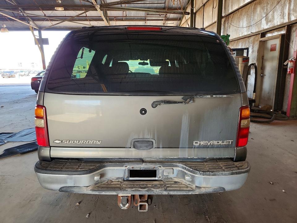 Продажа на аукционе авто 2001 Chevrolet Suburban, vin: 3GNFK16T81G196608, номер лота: 61990576
