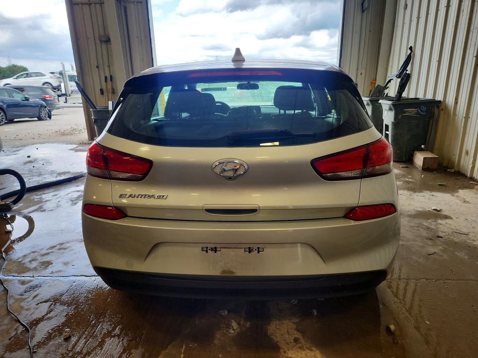 2018 Hyundai Elantra Gt მანქანა იყიდება აუქციონზე, vin: KMHH35LE5JU010317, აუქციონის ნომერი: 60506936