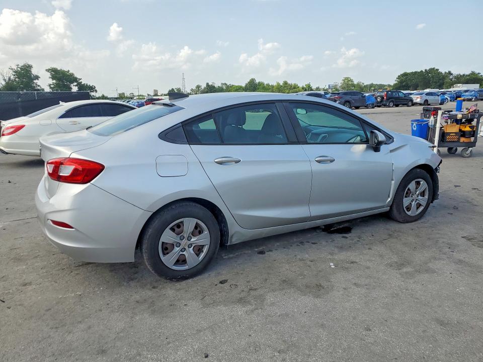 2018 Chevrolet Cruze მანქანა იყიდება აუქციონზე, vin: 1G1BC5SMXJ7149014, აუქციონის ნომერი: 59985886