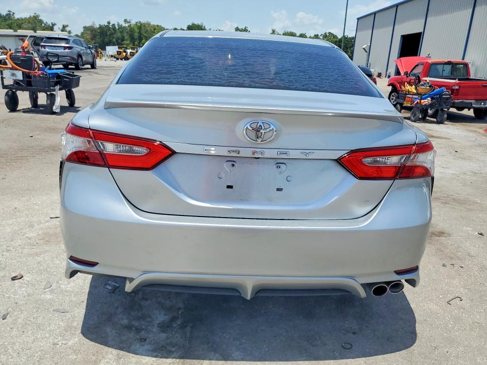 Продажа на аукционе авто 2018 Toyota Camry, vin: 4T1B11HK9JU137266, номер лота: 61112346