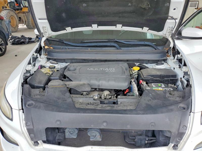 61793626 :رقم المزاد ، 1C4PJLCB4EW244829 vin ، 2014 Jeep Cherokee مزاد بيع