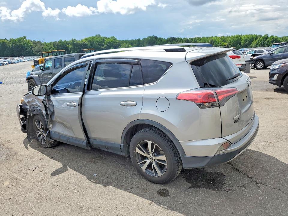 60175886 :رقم المزاد ، JTMWFREV2JJ179185 vin ، 2018 Toyota Rav4 مزاد بيع