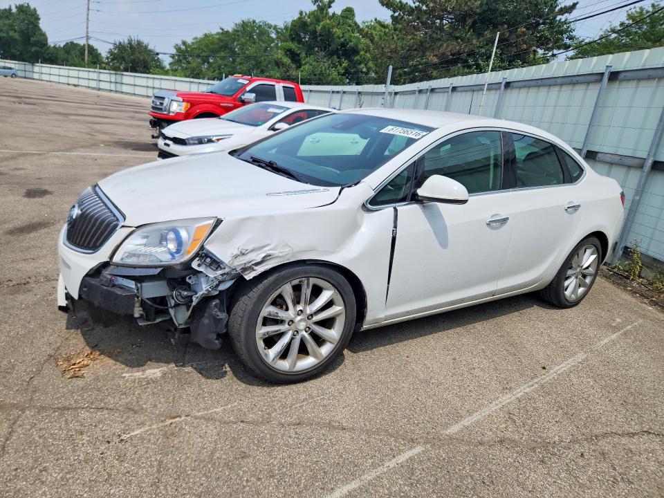 61756516 :رقم المزاد ، 1G4PR5SK2E4117624 vin ، 2014 Buick Verano مزاد بيع