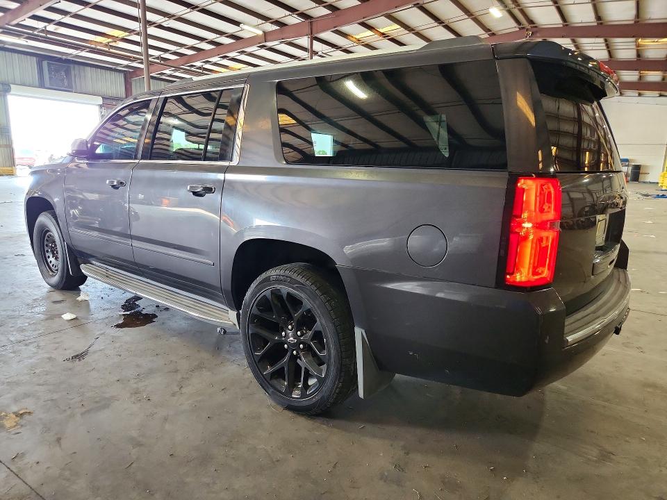 2015 Chevrolet Suburban მანქანა იყიდება აუქციონზე, vin: 1GNSKKKC7FR142055, აუქციონის ნომერი: 62744786