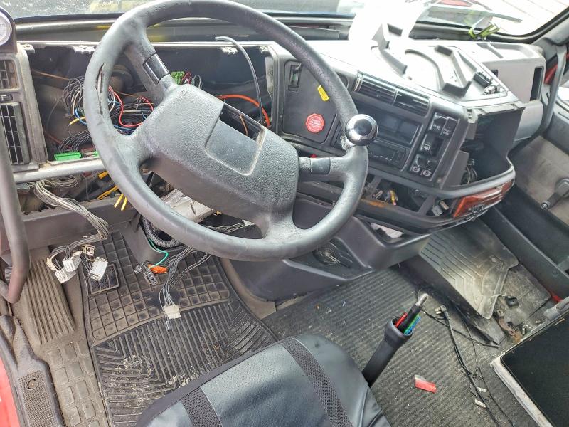 Продажа на аукционе авто 1999 Volvo Vn, vin: 4VG7DAJH5XN783141, номер лота: 61181636