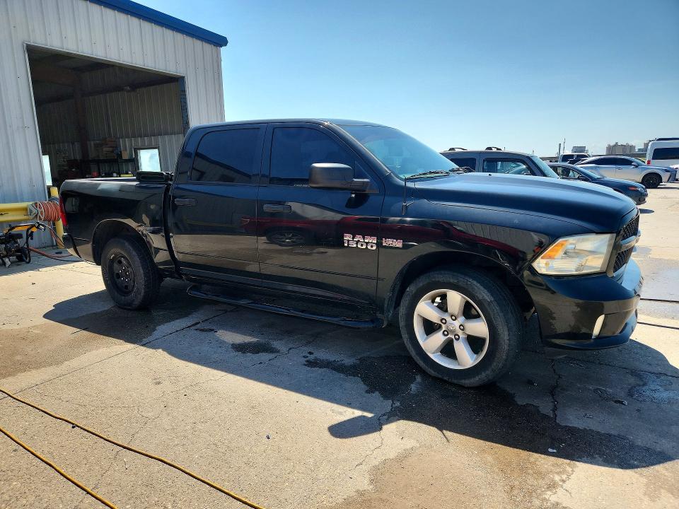 59267946 :رقم المزاد ، 1C6RR6KT1FS676761 vin ، 2015 Ram 1500 مزاد بيع