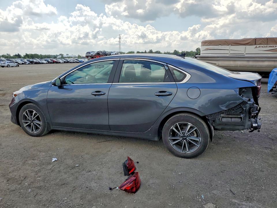 60157786 :رقم المزاد ، 3KPF34AD4NE453286 vin ، 2022 Kia Forte مزاد بيع