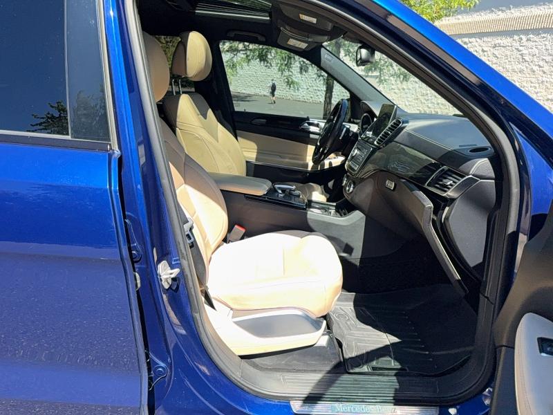 Продажа на аукционе авто 2017 Mercedes-benz Gls, vin: 4JGDF7DE9HA987973, номер лота: 63594706