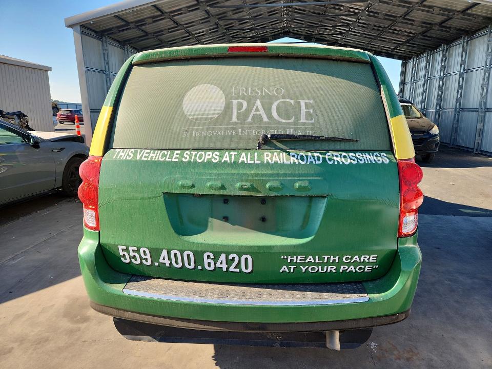 2015 Dodge Grand Caravan მანქანა იყიდება აუქციონზე, vin: 2C4RDGCG4FR623553, აუქციონის ნომერი: 62503076