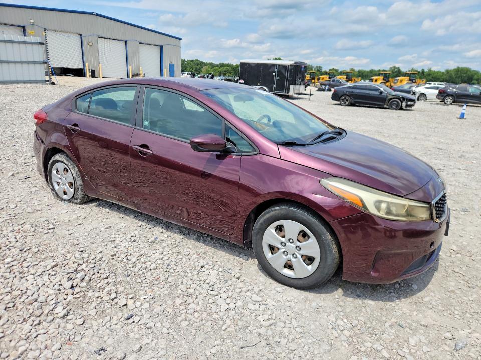 2018 Kia Forte მანქანა იყიდება აუქციონზე, vin: 3KPFK4A74JE264046, აუქციონის ნომერი: 62035276