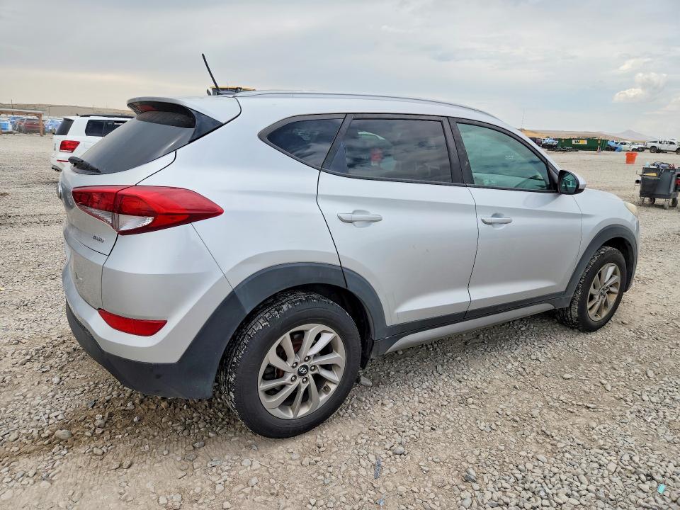 Продажа на аукционе авто 2017 Hyundai Tucson, vin: KM8J3CA40HU313774, номер лота: 62304436
