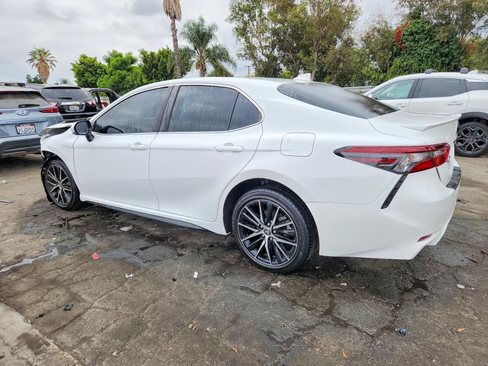 85634225 :رقم المزاد ، 4T1T11AK8RU921156 vin ، 2024 Toyota Camry مزاد بيع