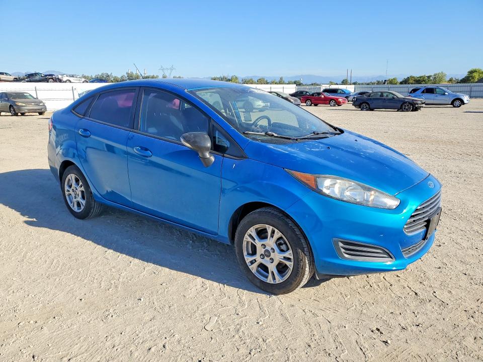 62625436 :رقم المزاد ، 3FADP4BJ4FM225379 vin ، 2015 Ford Fiesta مزاد بيع