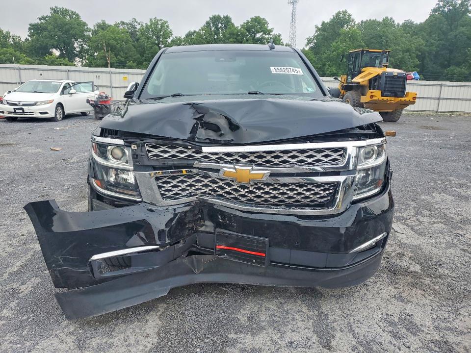 Продаж на аукціоні авто 2017 Chevrolet Suburban, vin: 1GNSKJKC3HR278387, номер лоту: 85620745