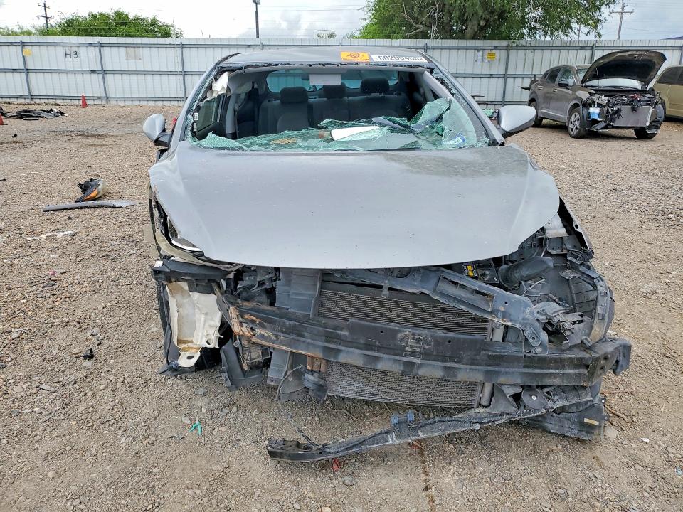 60200436 :رقم المزاد ، KMHDH4AE6FU280046 vin ، 2015 Hyundai Elantra مزاد بيع