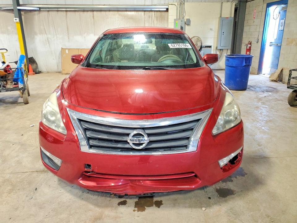 2013 Nissan Altima მანქანა იყიდება აუქციონზე, vin: 1N4AL3AP9DC249187, აუქციონის ნომერი: 62795166