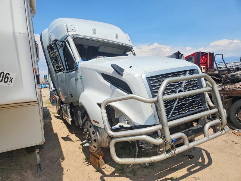2020 Volvo Vn მანქანა იყიდება აუქციონზე, vin: 4V4NC9EH5LN229690, აუქციონის ნომერი: 58708466