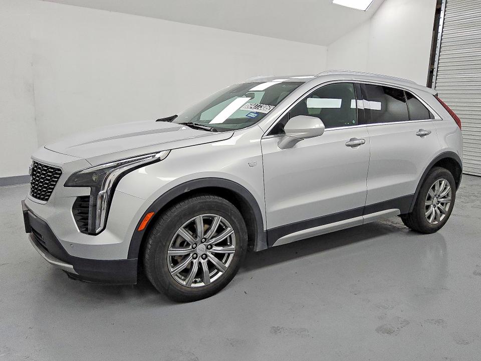 60477306 :رقم المزاد ، 1GYFZDR41LF123623 vin ، 2020 Cadillac Xt4 مزاد بيع