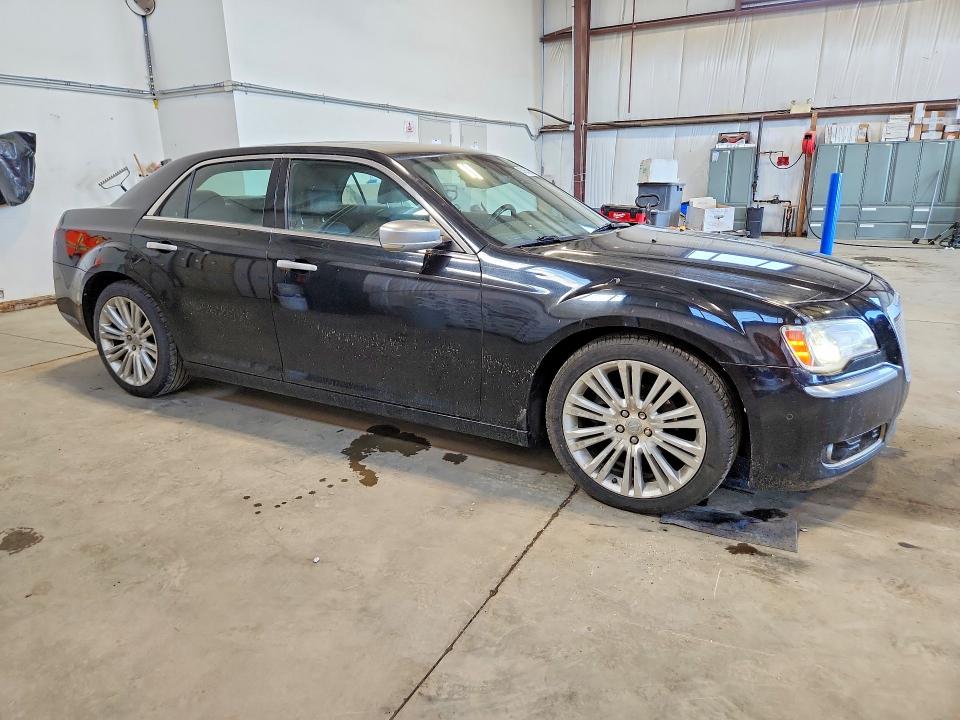 Продажа на аукционе авто 2013 Chrysler 300c, vin: 2C3CCAPG1DH585240, номер лота: 57955766