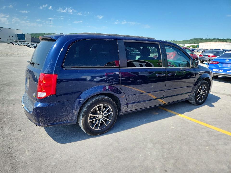 59736806 :رقم المزاد ، 2C4RDGEG6HR672611 vin ، 2017 Dodge Grand Caravan مزاد بيع