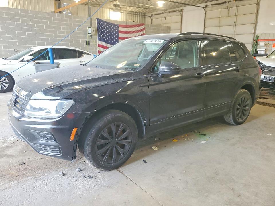 Продажа на аукционе авто 2018 Volkswagen Tiguan, vin: 3VV3B7AX7JM106568, номер лота: 61582416