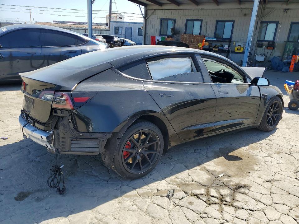 62549986 :رقم المزاد ، 5YJ3E1EA1MF092281 vin ، 2021 Tesla Model 3 مزاد بيع