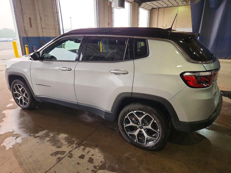61426026 :رقم المزاد ، 3C4NJDCN9ST509155 vin ، 2025 Jeep Compass مزاد بيع