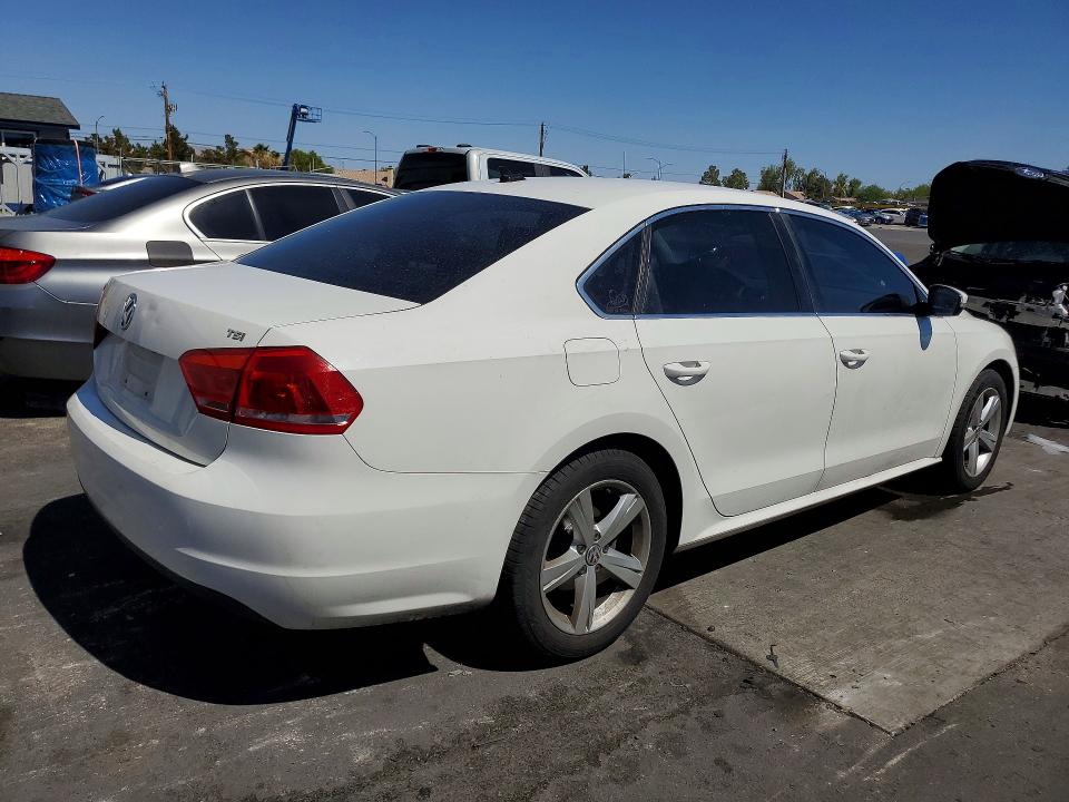 Aukcja sprzedaży 2015 Volkswagen Passat, vin: 1VWAT7A33FC085630, numer aukcji: 59643436