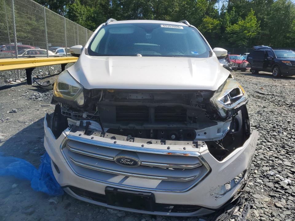 Продажа на аукционе авто 2018 Ford Escape, vin: 1FMCU9J97JUA46238, номер лота: 60303606