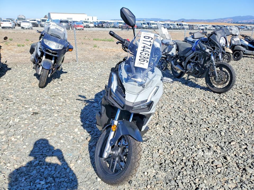 Продаж на аукціоні авто 2026 Honda Adv160, vin: MLHKF5454T5201284, номер лоту: 61744586
