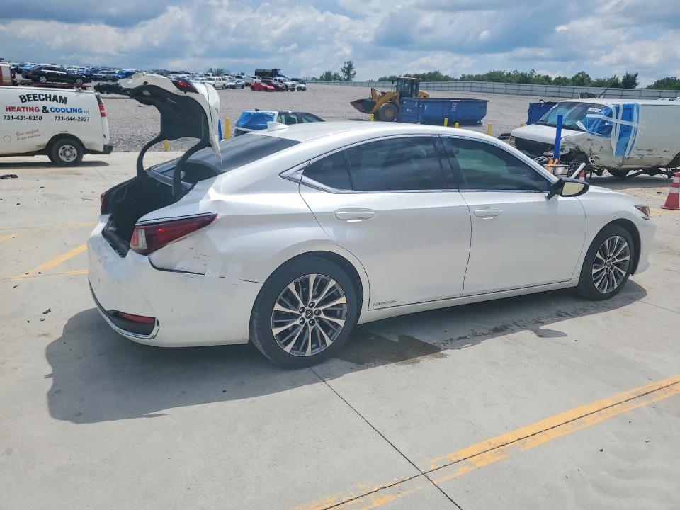 60556226 :رقم المزاد ، 58AD21B18LU006590 vin ، 2020 Lexus Es مزاد بيع