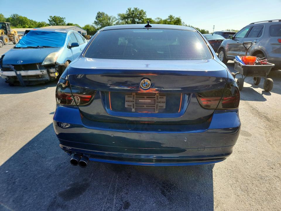 61853196 :رقم المزاد ، WBAPK5C52BA660502 vin ، 2011 Bmw 328 مزاد بيع
