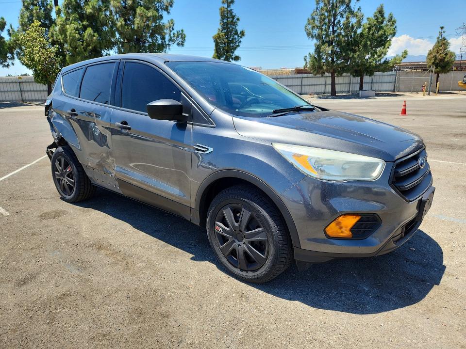 Продажа на аукционе авто 2017 Ford Escape, vin: 1FMCU0F78HUC04471, номер лота: 61172096