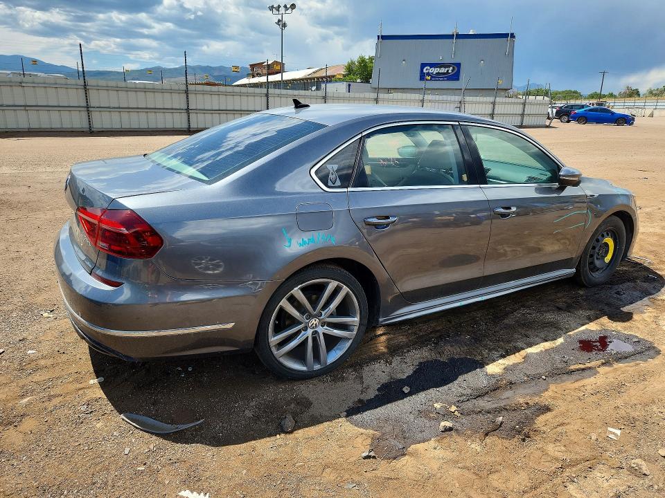 59846786 :رقم المزاد ، 1VWDT7A36HC044148 vin ، 2017 Volkswagen Passat مزاد بيع