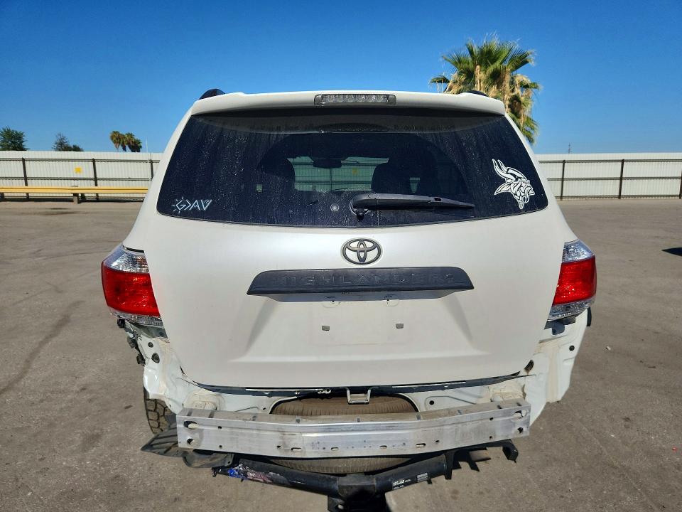 Продажа на аукционе авто 2013 Toyota Highlander, vin: 5TDBK3EH3DS218410, номер лота: 62815346