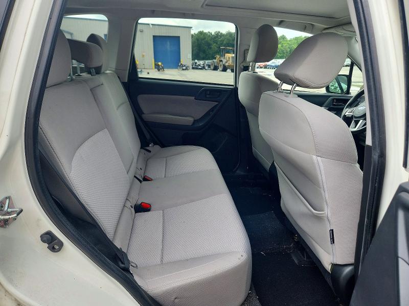 62838446 :رقم المزاد ، JF2SJAEC8HH402409 vin ، 2017 Subaru Forester مزاد بيع