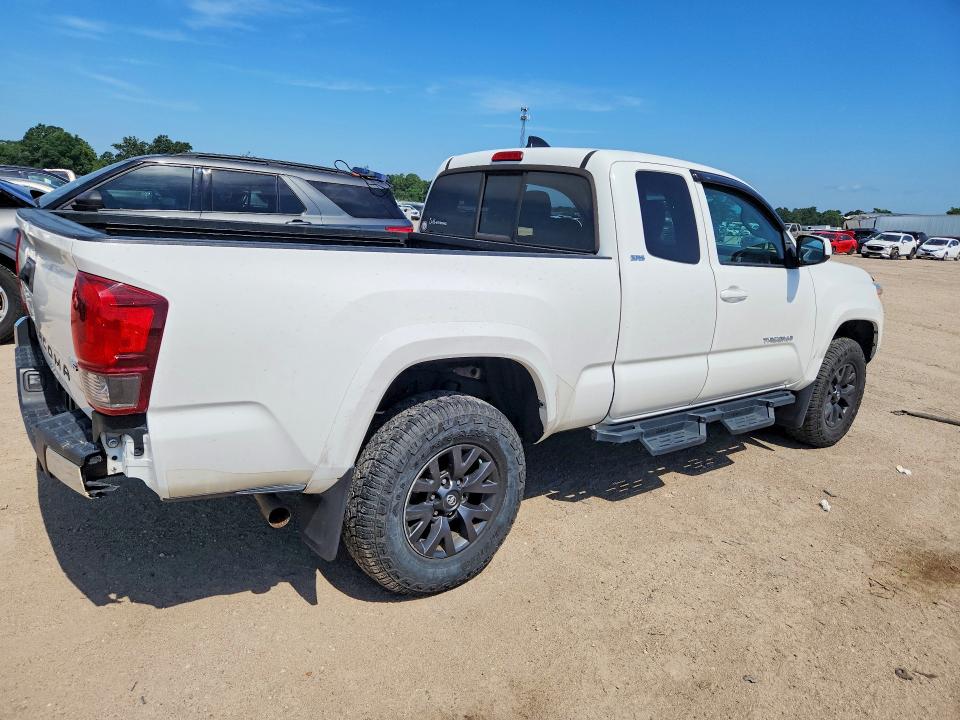 60058196 :رقم المزاد ، 3TYSZ5AN8MT038038 vin ، 2021 Toyota Tacoma مزاد بيع