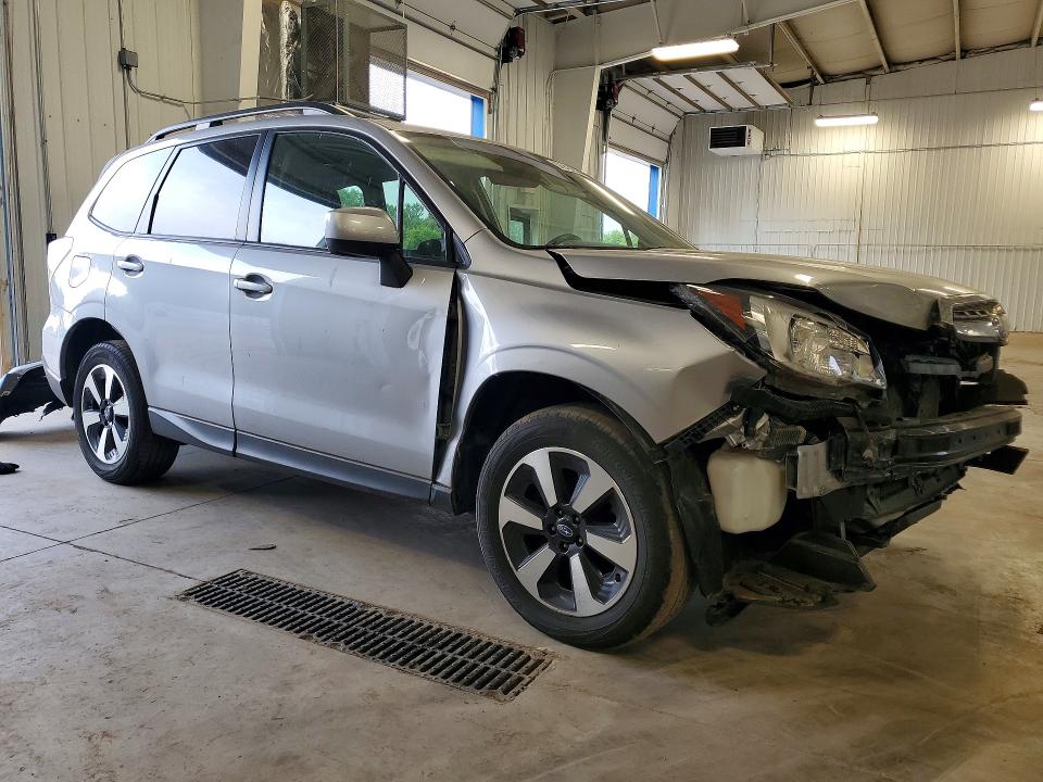 Продаж на аукціоні авто 2017 Subaru Forester, vin: JF2SJAEC5HH585705, номер лоту: 62943196