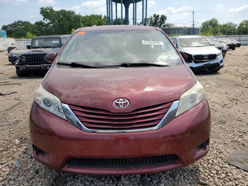 Aukcja sprzedaży 2016 Toyota Sienna, vin: 5TDKK3DCXGS727324, numer aukcji: 61033946