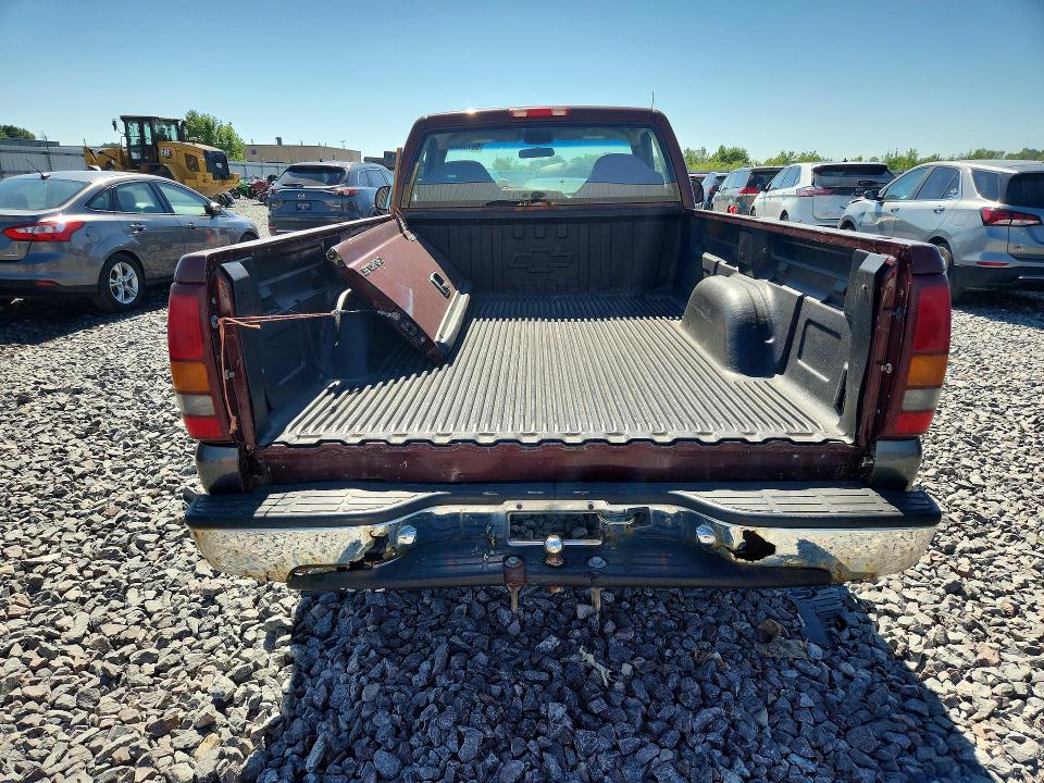 60709506 :رقم المزاد ، 1GCEK14T6YZ151992 vin ، 2000 Chevrolet Silverado مزاد بيع