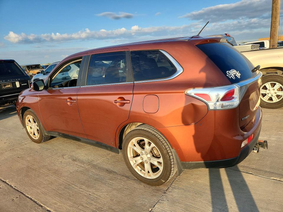 2014 Mitsubishi Outlander მანქანა იყიდება აუქციონზე, vin: JA4JZ4AX8EZ018787, აუქციონის ნომერი: 61243786