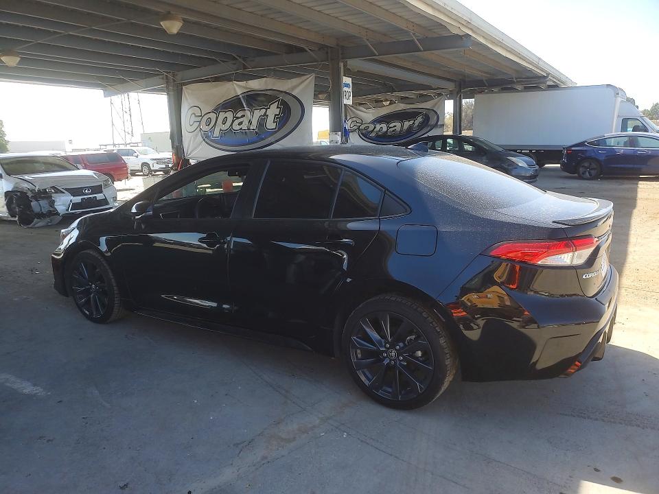 59327996 :رقم المزاد ، JTDBCMFE3P3001260 vin ، 2023 Toyota Corolla Hybrid مزاد بيع