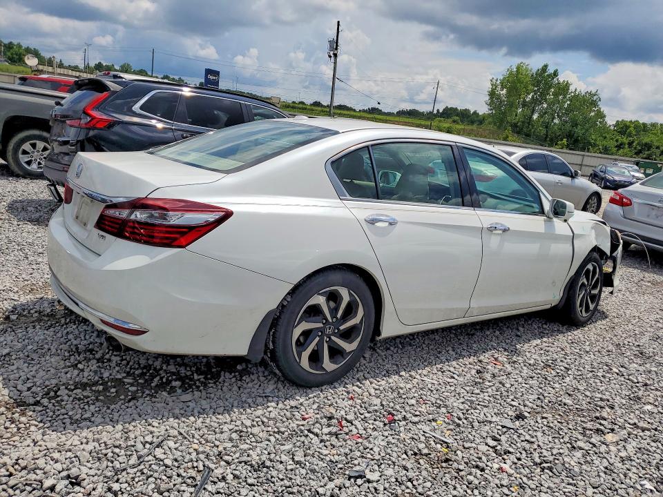 Aukcja sprzedaży 2017 Honda Accord, vin: 1HGCR3F82HA021831, numer aukcji: 61026616