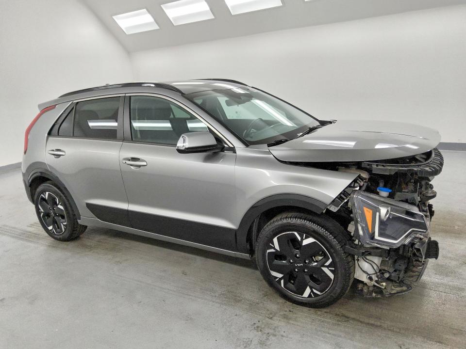 Продаж на аукціоні авто 2023 Kia Niro, vin: KNDCR3L16P5028682, номер лоту: 61205106
