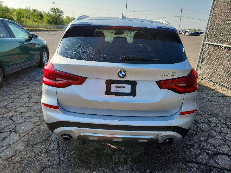 63217076 :رقم المزاد ، 5UXTR9C55JLC83687 vin ، 2018 Bmw X3 مزاد بيع